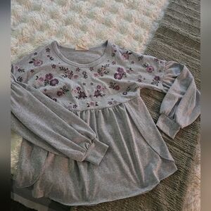 Savanna Jane Heather Gray Top